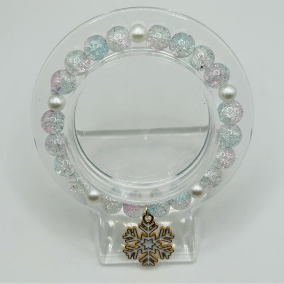❄️Handmade Sparkling Pastel Snowflake Bracelet❄️ - Picture 4 of 6